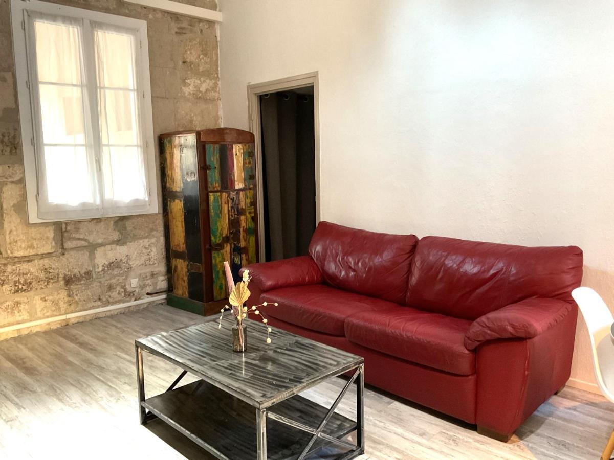Apartmán Place Aux Herbes Nîmes Exteriér fotografie