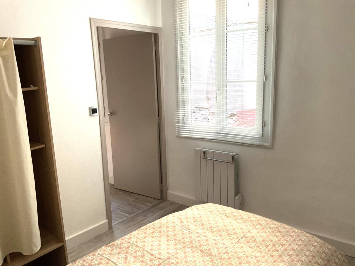 Apartmán Place Aux Herbes Nîmes Exteriér fotografie