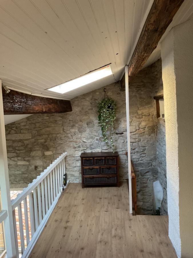 Apartmán Place Aux Herbes Nîmes Exteriér fotografie