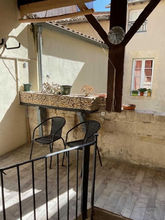 Apartmán Place Aux Herbes Nîmes Exteriér fotografie