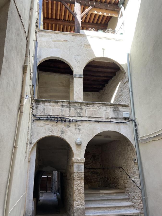 Apartmán Place Aux Herbes Nîmes Exteriér fotografie